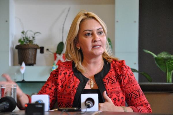 Ex-prefeita de Santa Luzia (MG) é absolvida de acusação de assassinato de jornalista